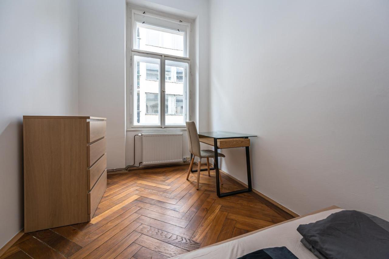 New Town Central Apartment براغ المظهر الخارجي الصورة