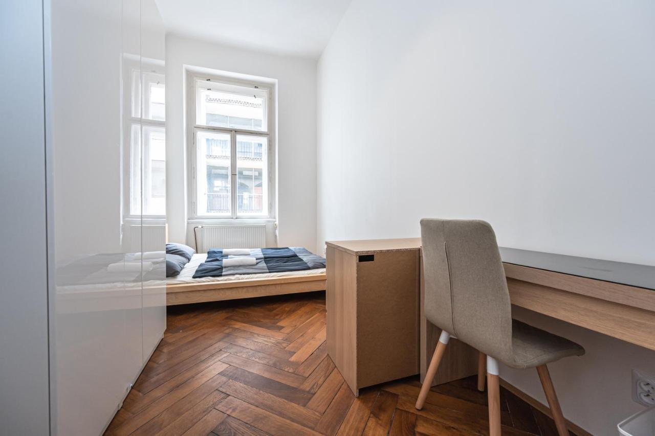 New Town Central Apartment براغ المظهر الخارجي الصورة